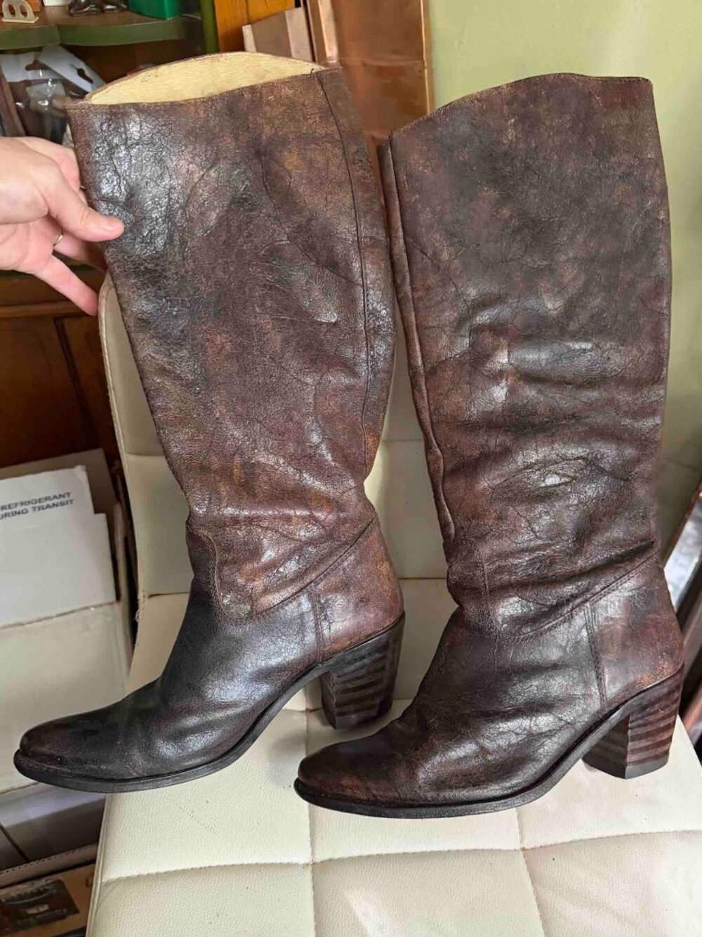 Vintage FRYE Tall Riding Boots Loved Leather 8M distressed-brown patina western
